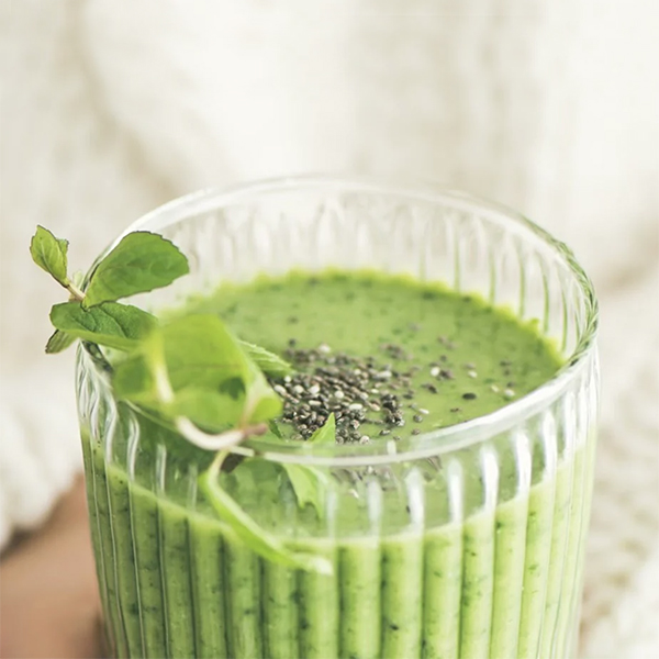 Mint Chocolate Chip Superfood Smoothie 600x600